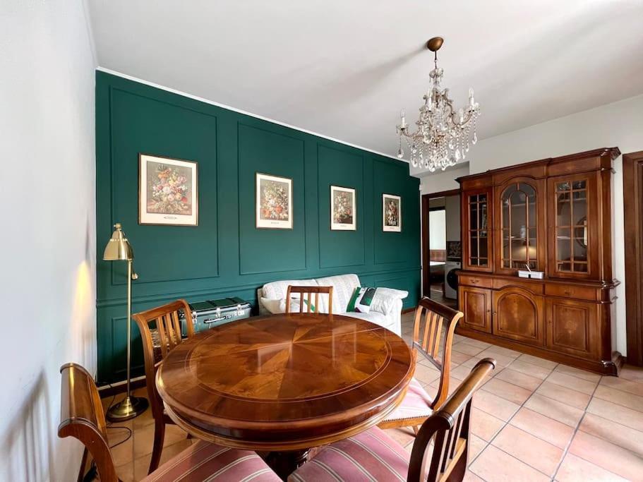 City Center 2 Bedroom Apt Bergamo Buitenkant foto